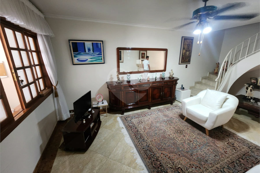 Sobrado à venda com 3 quartos, sendo 1 suíte, em Santana, São Paulo, SP
