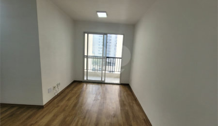 Apartamento à venda com 2 quartos em Vila Anastácio, São Paulo, SP