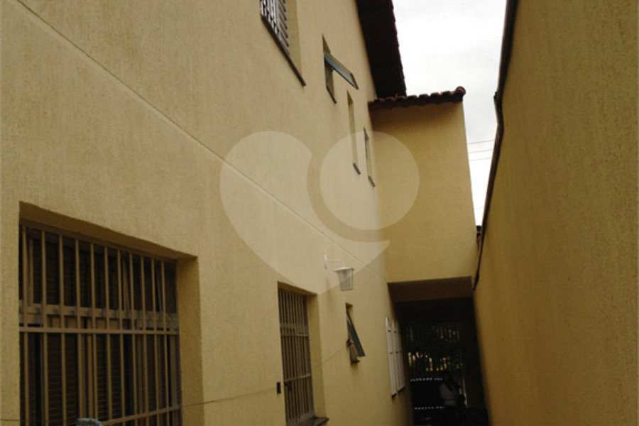 Sobrado à venda com 3 quartos, sendo 1 suíte, em Jardim Santa Clara, Guarulhos, SP