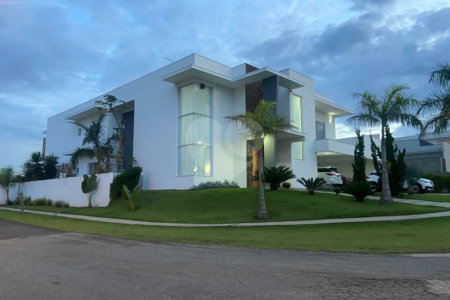 Casa à venda com 5 suítes no condomínio Residencial Fazenda Alta Vista, Salto de Pirapora - SP