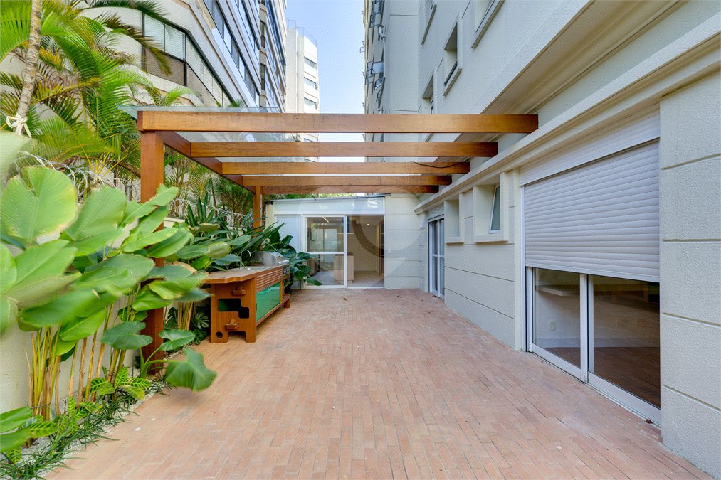 Apartamento à venda com 3 suítes em Chácara Santo Antônio, São Paulo, SP