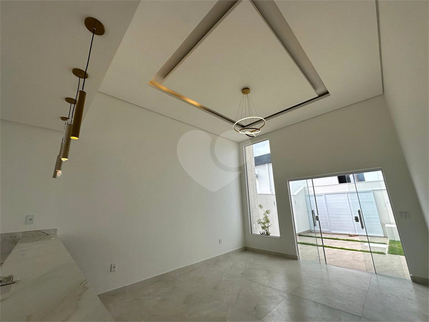 Casa à venda com 2 quartos, sendo 1 suíte, em Guriri, Cabo Frio, RJ