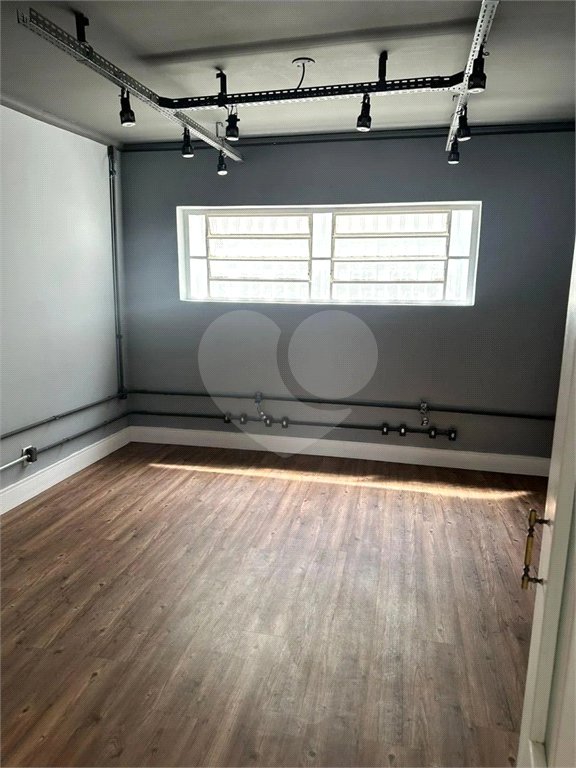 Casa à venda com 4 quartos, sendo 1 suíte, em Vila Oliveira, Mogi das Cruzes, SP