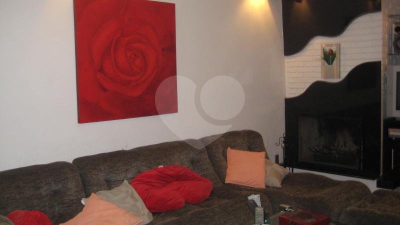Casa à venda com 3 quartos, sendo 1 suíte, em Saúde, São Paulo, SP