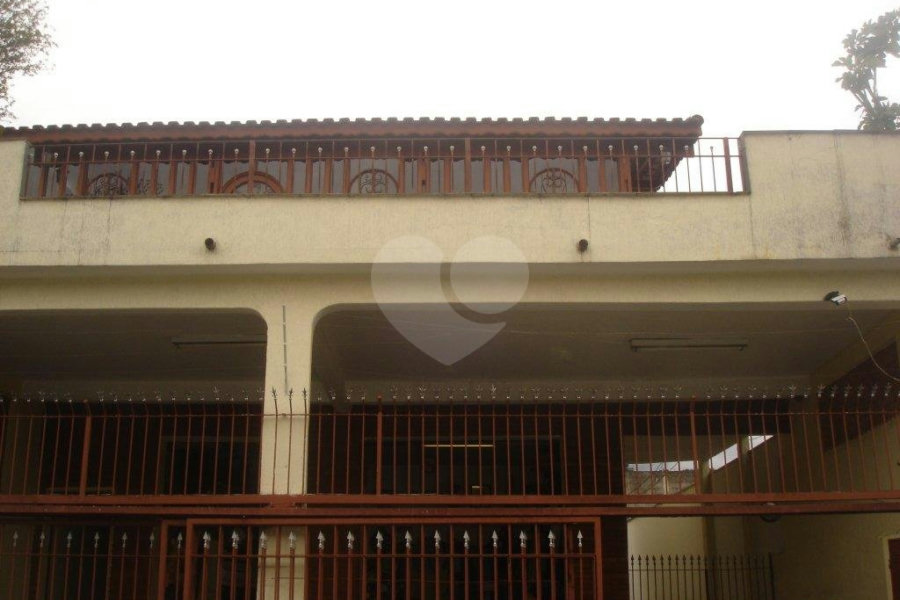 Sobrado à venda com 5 quartos, sendo 2 suítes,  em Jardim Leonor Mendes de Barros, São Paulo, SP