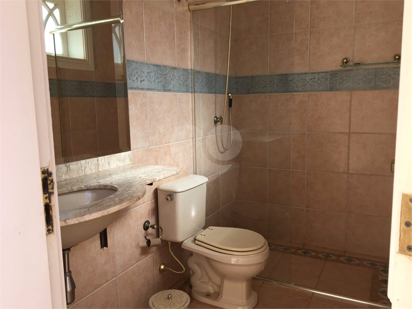 Casa à venda com 3 suítes em Vila Nastri, Itapetininga, SP