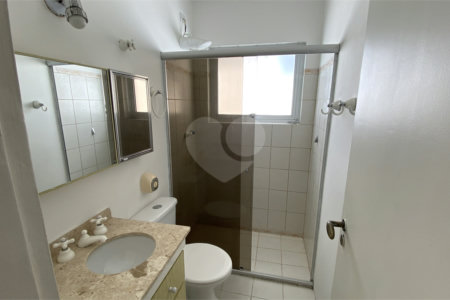 Sobrado à venda com 3 quartos, sendo 1 suíte, em Brooklin Velho, São Paulo, SP