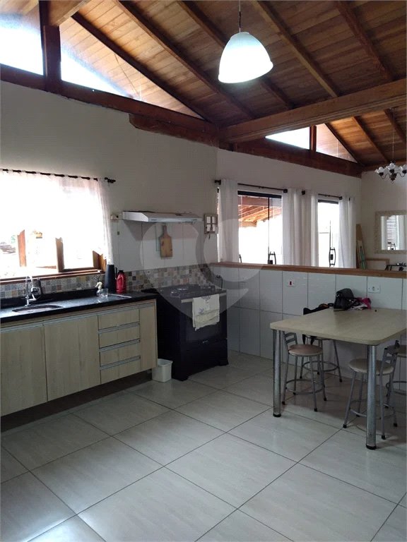 Casa com 3 dormitórios para locação, 222 m² - Vila Borghesi - São Roque/SP