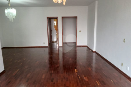 Apartamento à venda com 4 quartos, sendo 1 suíte, em Tijuca, Rio de Janeiro, RJ