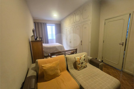 Apartamento à venda com 4 quartos, sendo 1 suíte, em Copacabana, Rio de Janeiro, RJ