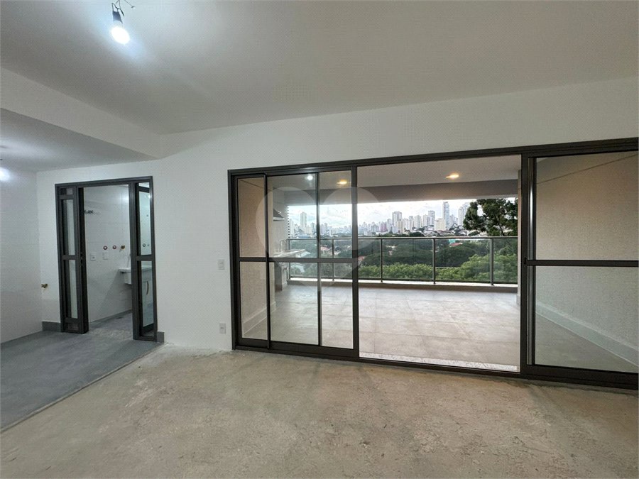 Apartamento à venda com 3 suítes em Jardim Aurélia, São Paulo, SP