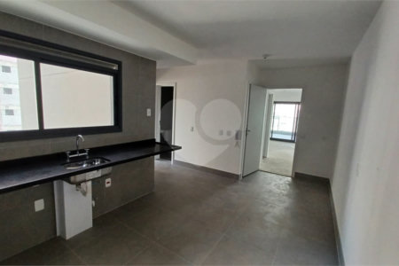 Apartamento à venda com 4 quartos, sendo 2 suítes,  em Água Branca, São Paulo, SP