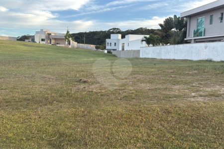 Terreno à venda em Operário, Rio das Ostras, RJ