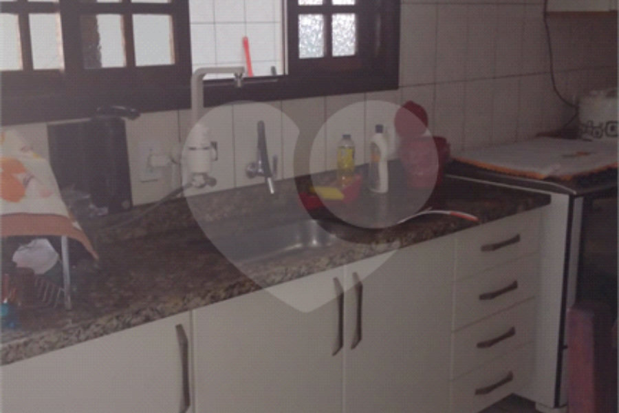Casa à venda com 3 quartos, sendo 1 suíte, em Parque Edu Chaves, São Paulo, SP