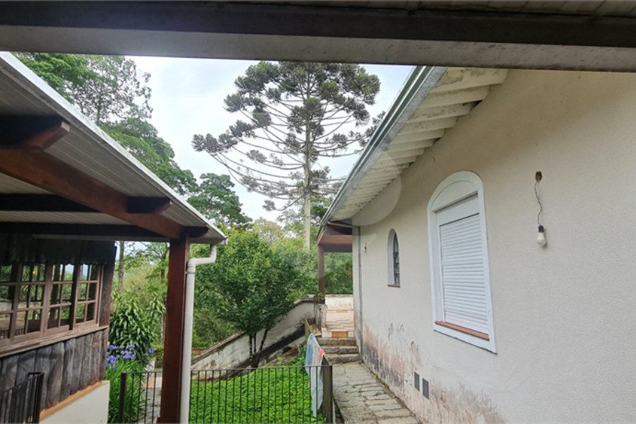Casa à venda com 4 suítes no condomínio Jardim da Montanha I, Mairiporã - SP