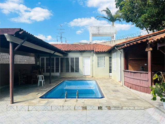 Casa à venda com 4 quartos, sendo 1 suíte,  em Jardim São Bento, São Paulo, SP
