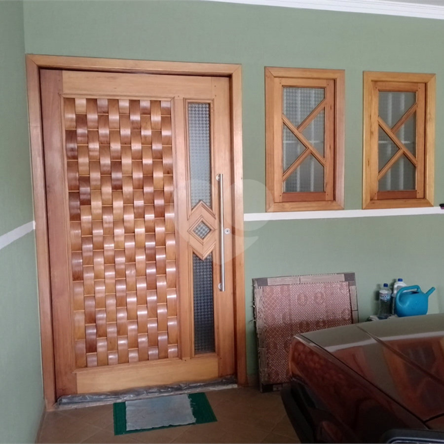 Sobrado à venda com 3 quartos, sendo 1 suíte, em Cidade Patriarca, São Paulo, SP