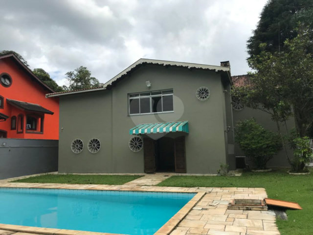 Casa à venda com 4 suítes no condomínio Alpes da Cantareira, Mairiporã - SP