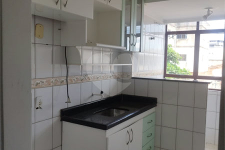 Apartamento à venda com 2 quartos, sendo 1 suíte,  em Estância Itaguaí, Caldas Novas, GO