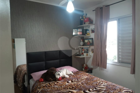 Apartamento à venda com 3 quartos, sendo 1 suíte,  em Vila Vermelha, São Paulo, SP