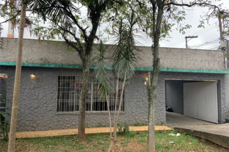 Casa à venda com 3 quartos em Cidade Vargas, São Paulo, SP