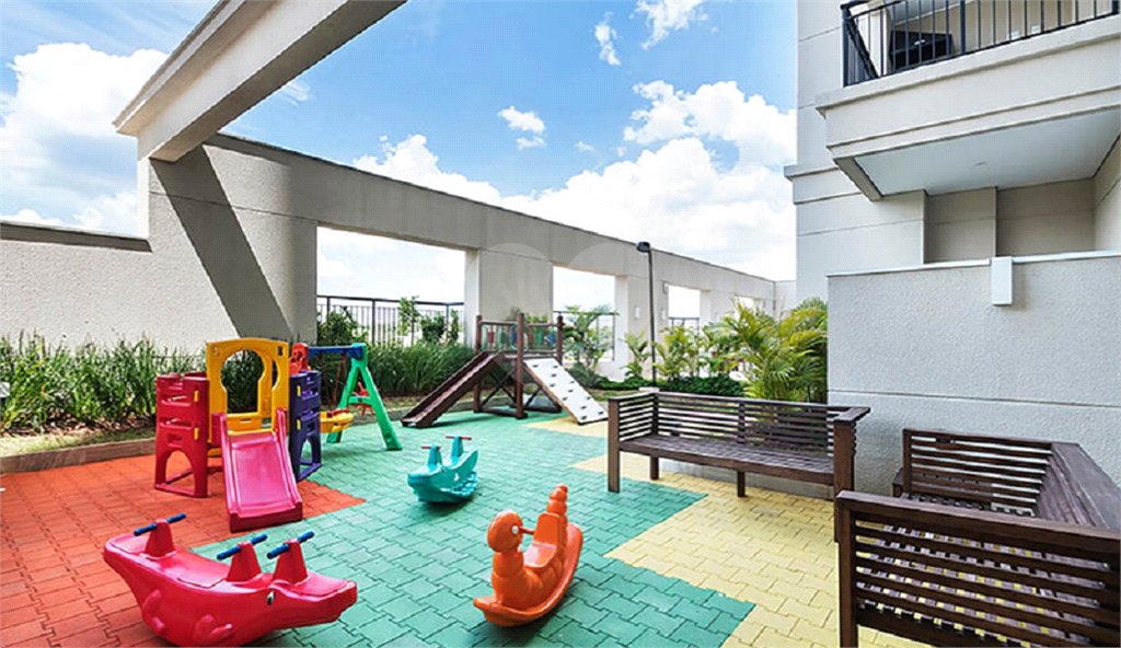 Apartamento à venda com 2 quartos, sendo 1 suíte,  em Jardim Flor da Montanha, Guarulhos, SP