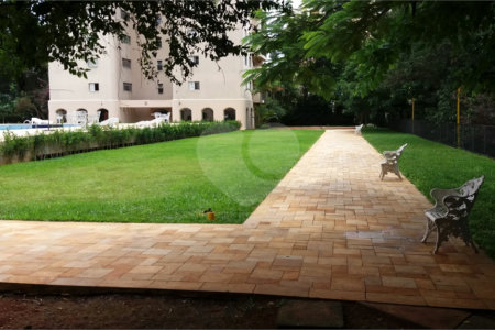 Apartamento à venda com 3 quartos em Vila Suzana, São Paulo, SP