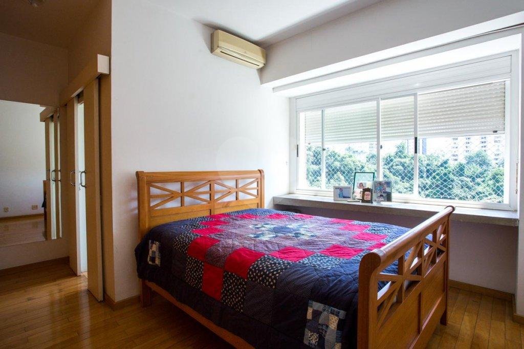 Apartamento à venda com 4 suítes em Jardim Fonte do Morumbi, São Paulo, SP