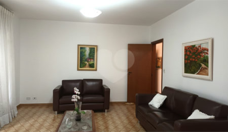Casa à venda com 3 quartos, sendo 1 suíte,  em Planalto Paulista, São Paulo, SP