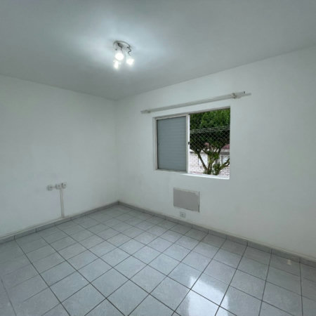 Apartamento 2 dormitórios + dependência, 1 vaga demarcada, no Campo Grande, Santos