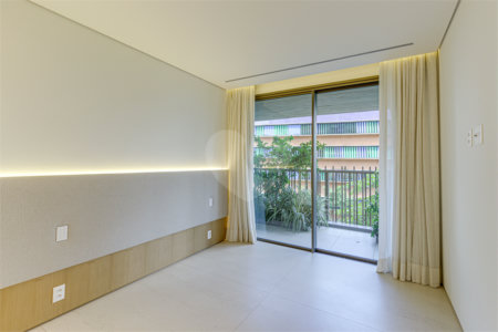 Apartamento à venda com 4 suítes em Moema, São Paulo, SP