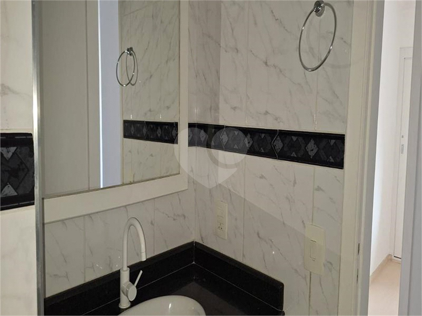 Apartamento à venda com 3 quartos, sendo 1 suíte, em Indianópolis, São Paulo, SP