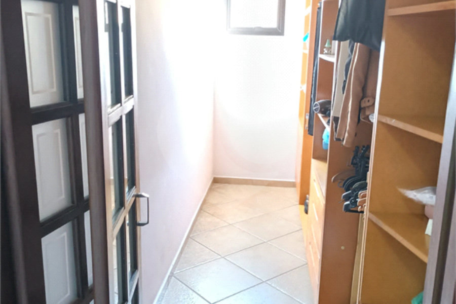 Sobrado à venda com 3 quartos, sendo 1 suíte, em Vila Paiva, São Paulo, SP
