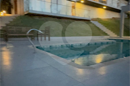 Casa à venda com 4 suítes no condomínio Portal Ouro Verde, Atibaia - SP