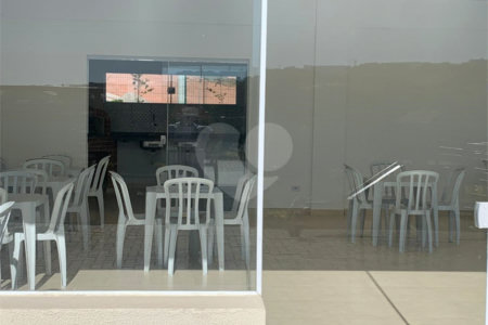 Casa à venda com 3 quartos, sendo 1 suíte, no condomínio Horto Florestal Villagio, Sorocaba - SP