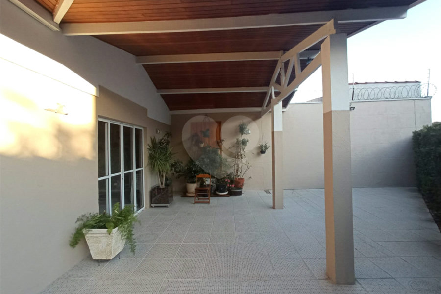 Casa à venda com 3 quartos, sendo 1 suíte, no condomínio Cond Res Paineiras, São Paulo - SP