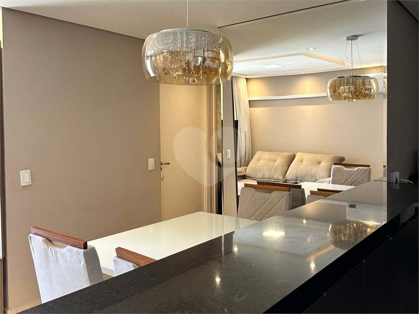 Apartamento à venda com 2 quartos, sendo 1 suíte,  em Jardim Piratininga, Sorocaba, SP