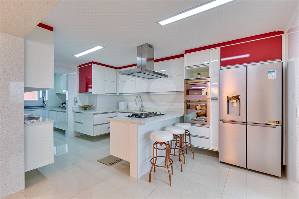 Apartamento à venda com 4 suítes em Vila Sofia, São Paulo, SP