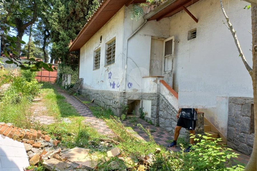 Terreno à venda com 2 quartos, sendo 1 suíte, em Jardim Floresta, São Paulo, SP