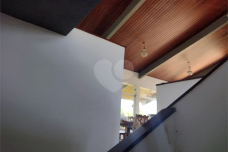 Casa à venda com 7 quartos, sendo 4 suítes, no condomínio Estância Marambaia, Vinhedo - SP
