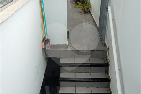 Sobrado à venda com 2 quartos em Cidade Líder, São Paulo, SP