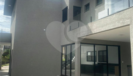 Terreno à venda com 3 suítes no condomínio Terras de Atibaia 1, Atibaia - SP
