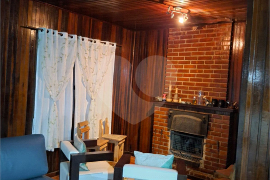 Casa à venda ou para alugar com 3 quartos, sendo 2 suítes, no condomínio Jardim da Montanha I, Mairiporã - SP