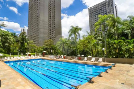 Apartamento à venda com 3 suítes em Vila Suzana, São Paulo, SP