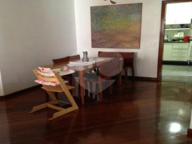Apartamento à venda com 3 quartos, sendo 2 suítes,  em Brooklin, São Paulo, SP