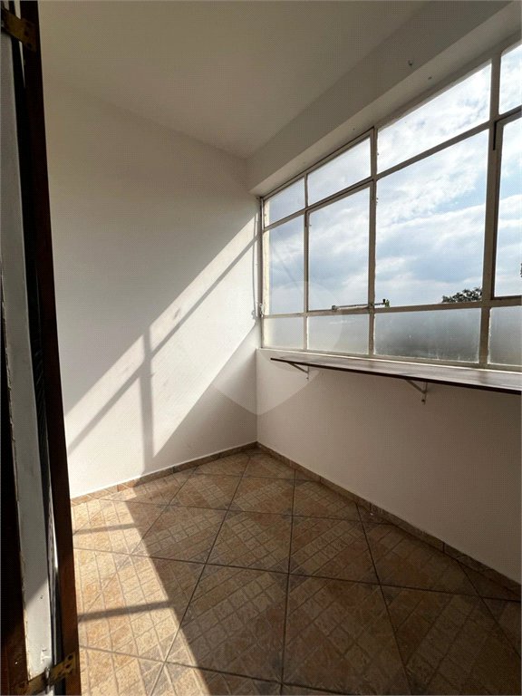 Sobrado à venda com 6 quartos, sendo 4 suítes,  em Vila Oliveira, Mogi das Cruzes, SP