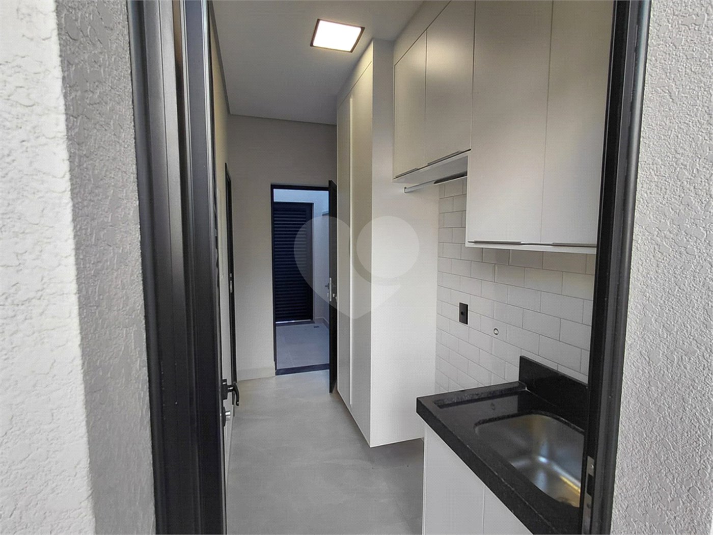 Casa à venda com 3 suítes no condomínio Residencial Milano, Indaiatuba - SP