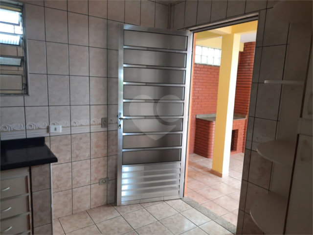 Sobrado à venda com 3 quartos, sendo 1 suíte,  em Portal da Primavera, Cotia, SP