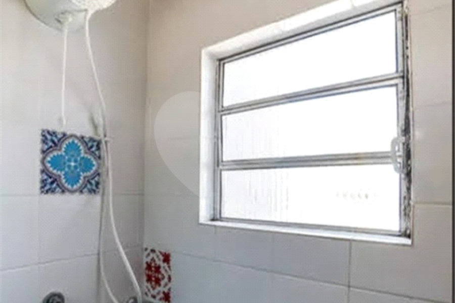 Casa à venda com 2 suítes no condomínio Lauro Korte, São Paulo - SP