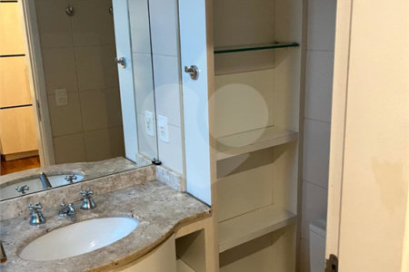 Apartamento para alugar com 3 suítes em Alphaville Centro Industrial e Empresarial/alphaville., Barueri, SP